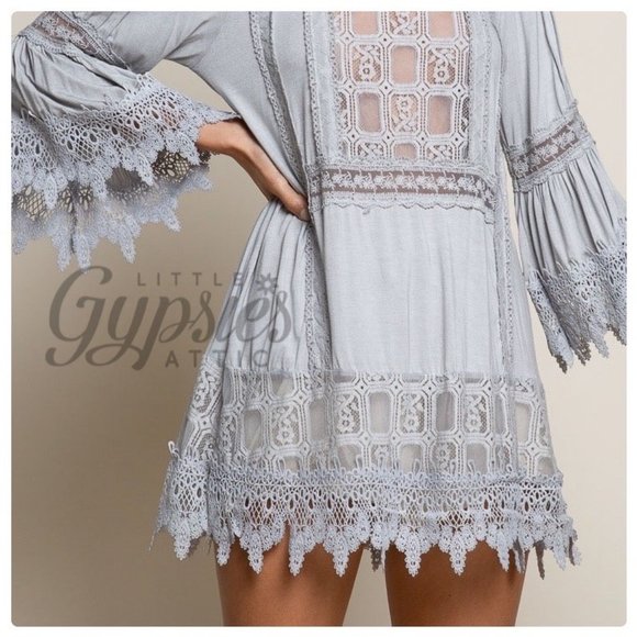 POL Windowpane Lace Tunic Top - Picture 7 of 14